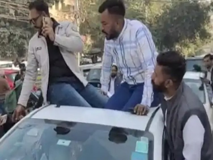 पंजाबः इम्प्रूवमेंट ट्रस्ट के चेयरमैन की ताजपोशी पर आप वर्करों नियमों की उड़ाई धज्जियां, देखें वीडियो