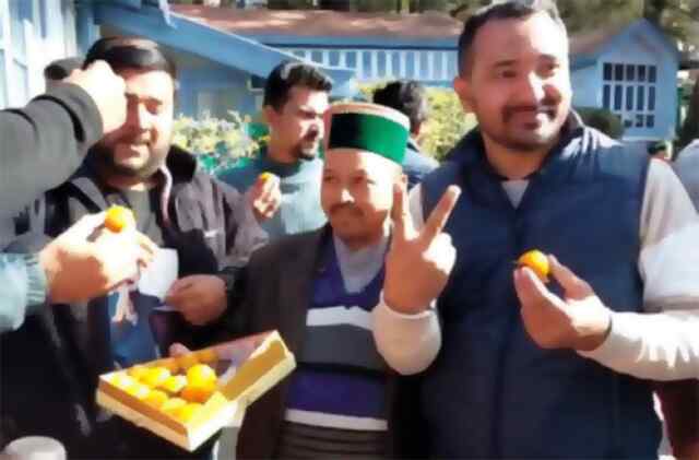 Himachal Election Live: कांग्रेस में CM चेहरे को लेकर मंथन शुरू, चर्चा में ये 2 बड़े नाम