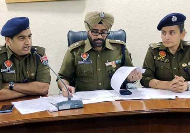 पंजाबः स्पेशल ऑपरेशन दौरान 40 आरोपी गिरफ्तार, 110 मोबाइल सहित अन्य सामान बरामद