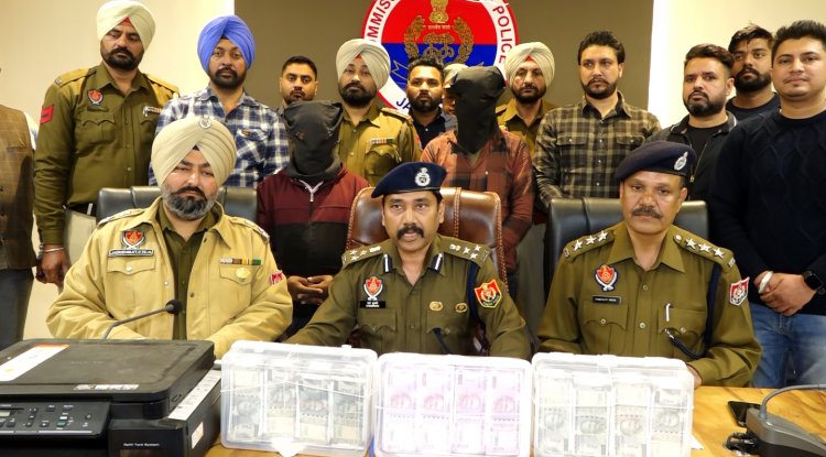 जालंधरः 20 लाख रुपए की जाली करंसी और कार सहित 2 गिरफ्तार, देखें वीडियो