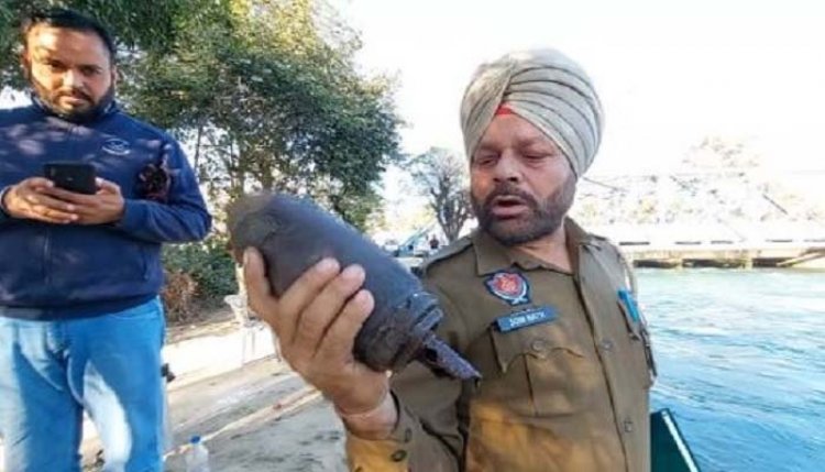 पंजाबः नहर में विस्फोटक सामग्री मिलने से फैली दहशत, मौके पर पहुंची पुलिस फोर्स