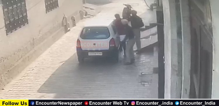 कपूरथलाः पुलिस ने बेहरमी से की युवक की पिटाई, परिवार ने लगाए आरोप, देखें वीडियो