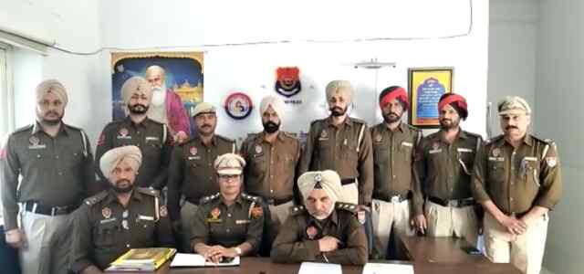 होशियारपुरः चोरी के वाहनों सहित 2 गिरफ्तार, देखें वीडियो