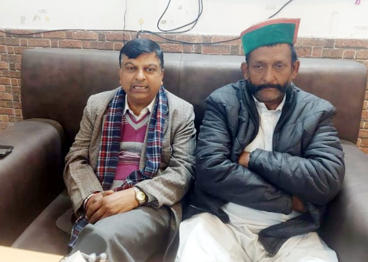 सीमेंट प्लांट बदं करने वाले अडानी व भाजपा एक ही परिवार से संबंधित : विजय डोगरा