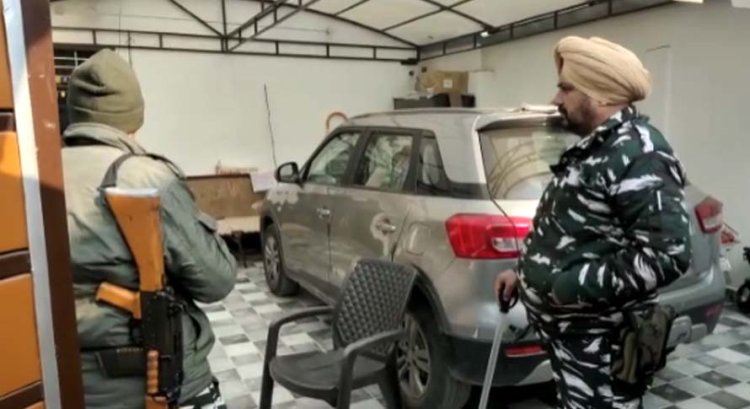 पंजाबः पंजाबी गायक रणजीत बावा के घर IT विभाग की दबिश, देखें वीडियो