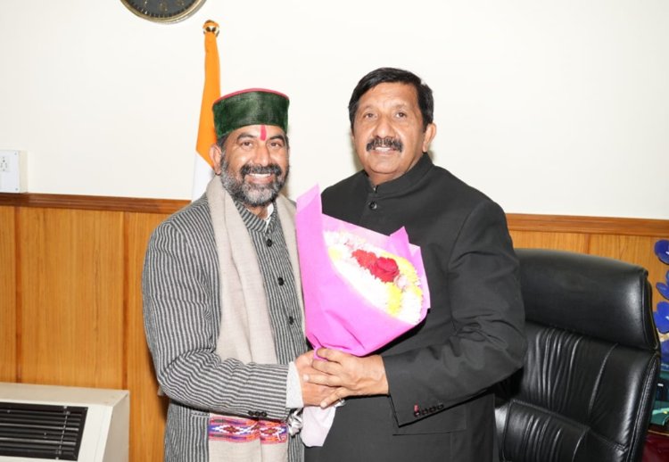 उपमुख्यमंत्री मुकेश अग्निहोत्री से मिले पंडित डोगरा, शिष्टाचार भेंटकर बधाई दी