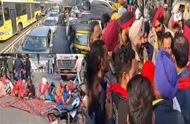 पंजाबः वाल्मीकि समुदाय ने लगाया धरना, लगा लंबा जाम