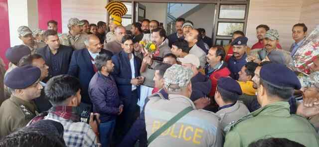 एन.एच.एम्. अनुबंध कर्मचारी संघ इकाई ऊना ने उप मुख्यमंत्री मुकेश अग्निहोत्री का किया स्वागत