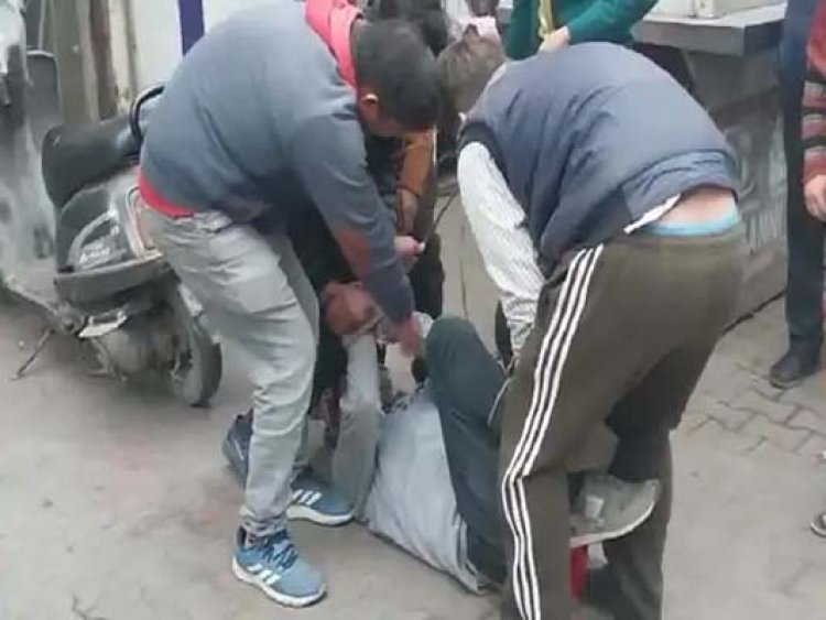 पंजाबः इलाके में ASI ने मचाया आंतक, बेटे की कर दी पिटाई