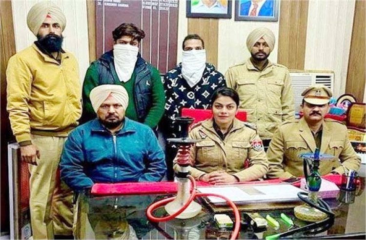 पंजाबः Bean Street Cafe में पुलिस की रेड, हुक्के सहित 2 गिरफ्तार