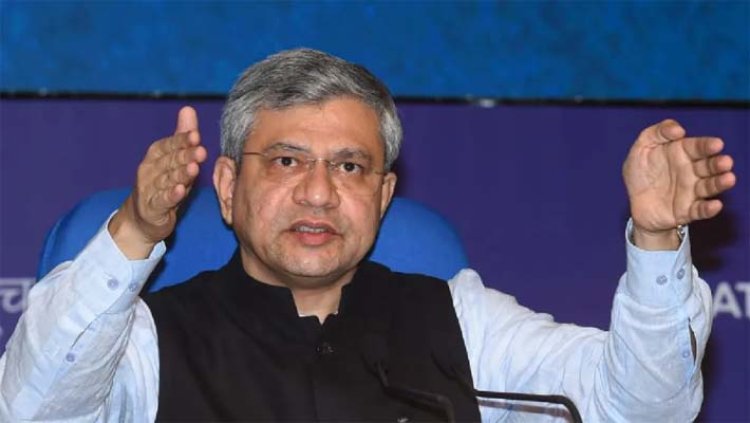 मोदी सरकार का एक्शनः मंत्री ने 10 अफसरों को दिखाया बाहर का रास्ता