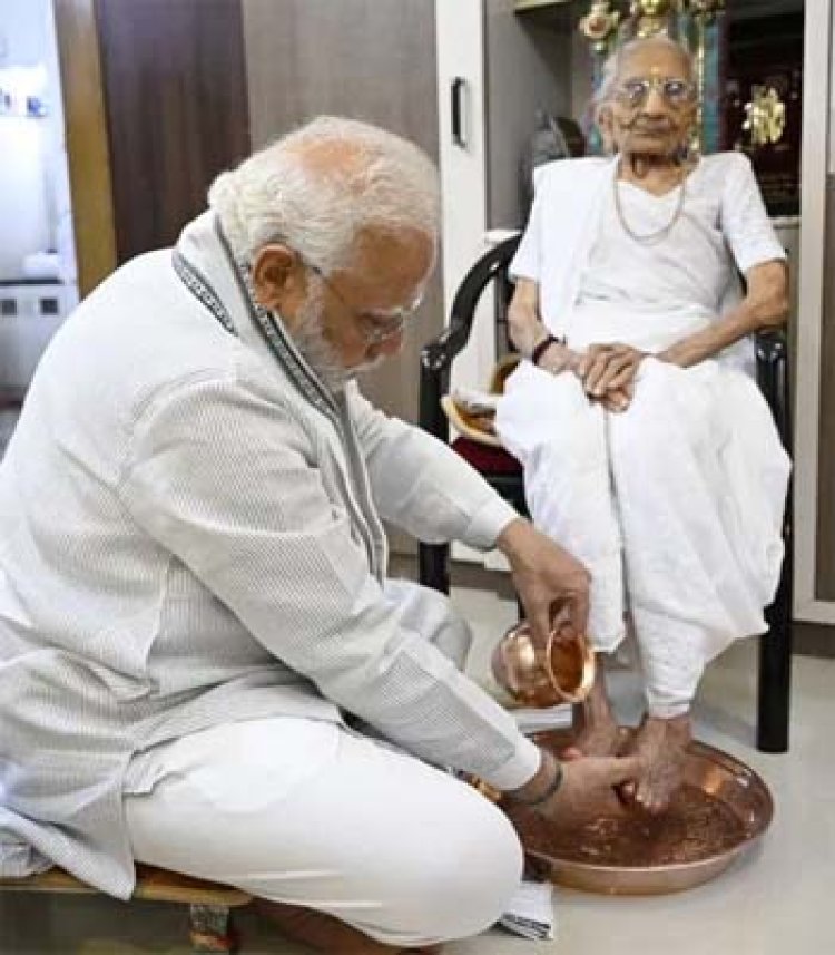 PM नरेंद्र मोदी की माता हीराबेन पटेल की तबीयत बिगड़ी, अस्पताल में भर्ती