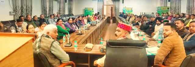 कुटलैहड़ कांग्रेस बिधायक देबेन्द्र भुटटो ने पंचायती राज बिभाग से की बैठक, विकास कार्यो की रिपोर्ट तलब