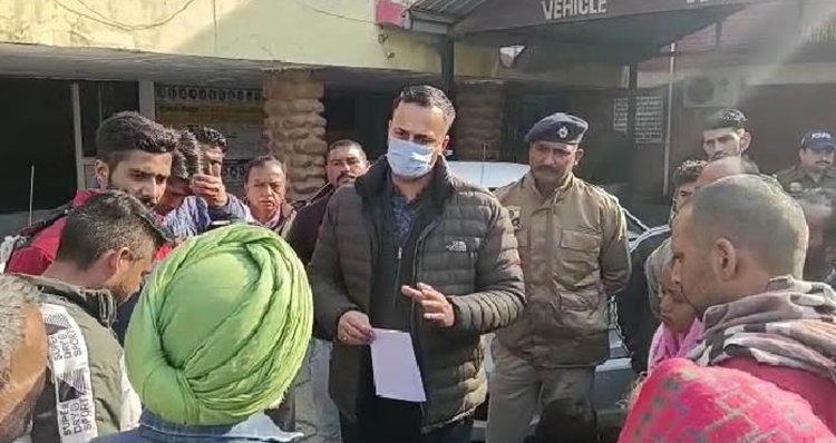 ट्रक चालक का आरोप, मालिक ने वीडियो बनाकर किया कुकर्म