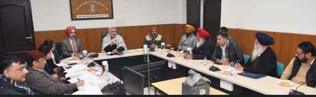 पंजाबः ट्रक ऑपरेटरों की मंत्री लाल चंद कटारूचक्क के साथ मीटिंग खत्म, जारी किए ये आदेश