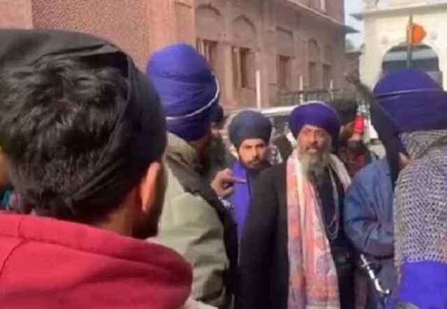 पंजाबः गुटों में खूनी टकराव, एक का कटा कटा हाथ 