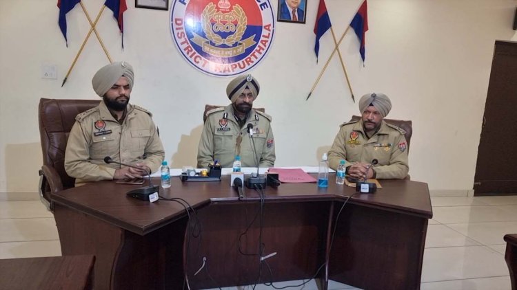 जालंधरः पुलिस मुठभेड़ में काबू 3 लुटेरों को लेकर आईजी संधू ने किया खुलासा, देखें वीडियो