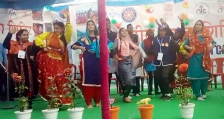 राष्ट्रीय एकता शिविर के चौथे दिन स्वयंसेवियों ने अपने अपने राज्यों के सांस्कृतिक कार्यक्रम प्रस्तुत किए