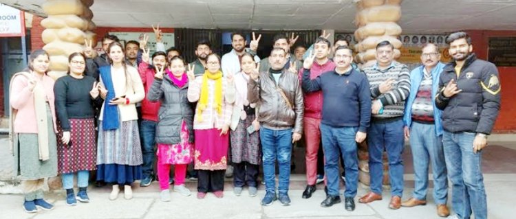 उपायुक्त कार्यालय कर्मचारी संघ ने ओपीएस बहाली के लिए मुख्यमंत्री व उपमुख्यमंत्री का जताया आभार