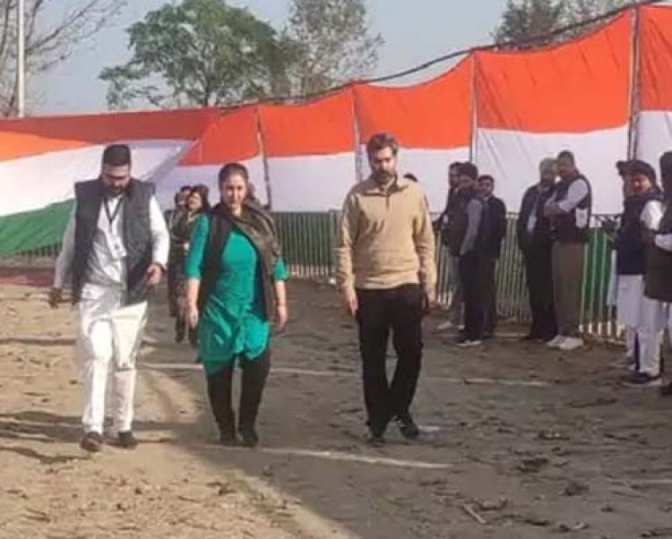 होशियारपुरः राहुल गांधी की भारत जोड़ो यात्रा में शामिल हुई नवजोत कौर सिद्धू, देखें वीडियों