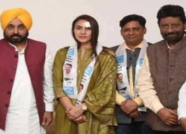 मेयर चुनावः आप पार्टी में कांग्रेस की रावत के शामिल होने को लेकर सच आया सामने 