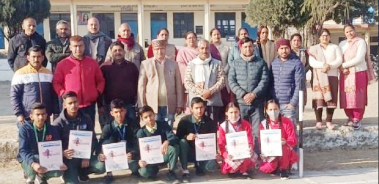 नैशनल जंबूरी से लौटे स्काउट एवं गाइड का स्कूल पहुंचने पर जोरदार स्वागत