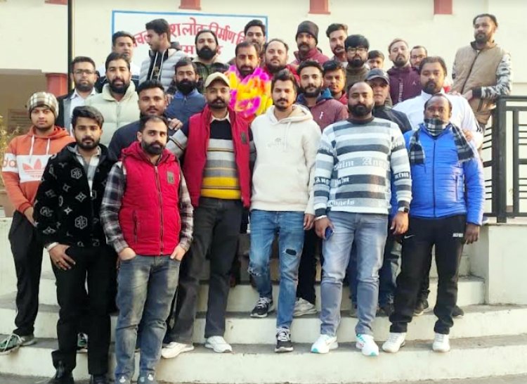 युवा इंटक ने अपनी पुरानी कार्यकारिणी की भंग