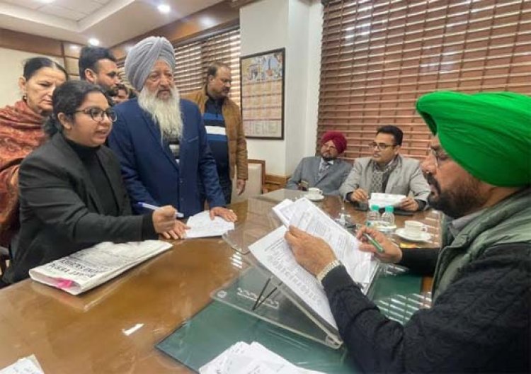 पंजाबः कैबिनेट मंत्री धालीवाल ने ‘जनता दरबार’ 250 से अधिक लोगों की सुनी शिकायतें