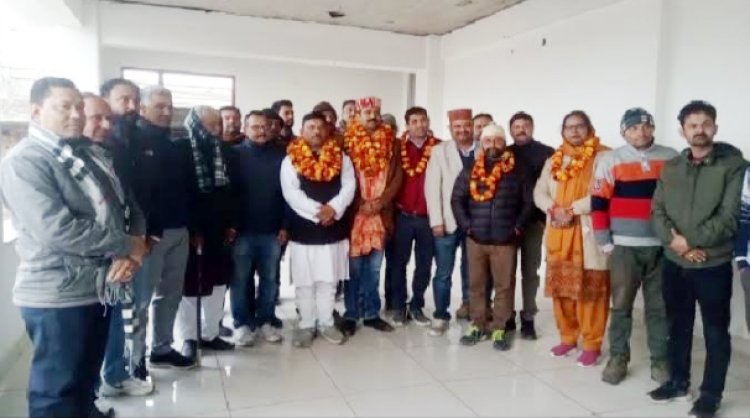 प्रवीण शर्मा बने प्राथमिक कृषि सेवा सहकारी सेवाएं कर्मचारी यूनियन के जिला प्रधान