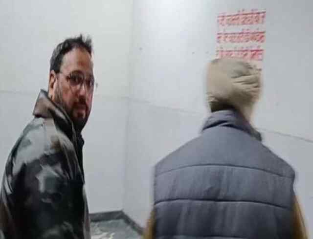 पंजाबः लुटेरों को पकड़ने पुलिस पर हमला, चौंकी इंचार्ज घायल
