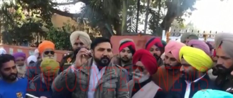 आप विधायक की सरपंच के बेटे को धमकी, वीडियो वायरल