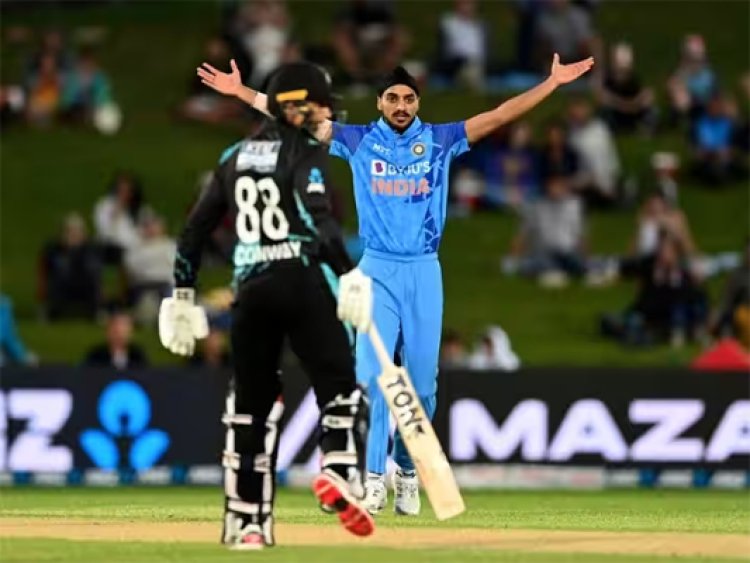 T-20 में भारतीय गेंदबाज ने शर्मनाक रिकॉर्ड्स किया अपने नाम