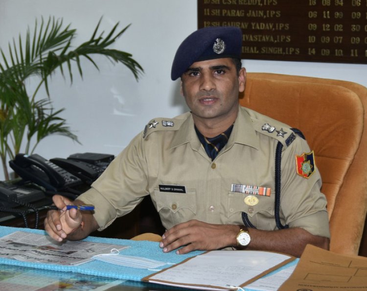 पुलिस कमिशनर कुलदीप चाहल की बढ़ी मुश्किलें, CBI ने शुरू की जांच