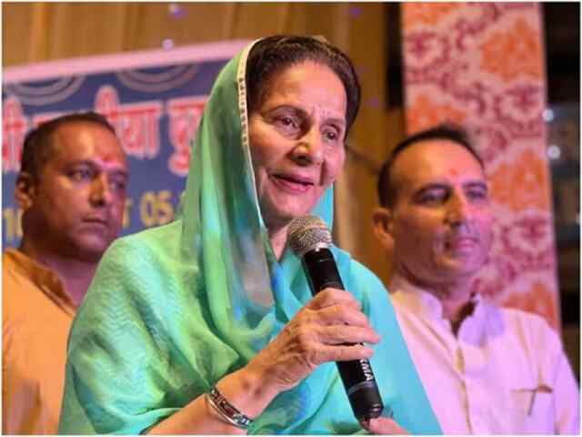 कांग्रेस का बड़ा एक्शनः कैप्टन की पत्नी परनीत कौर को पार्टी से किया निलंबित