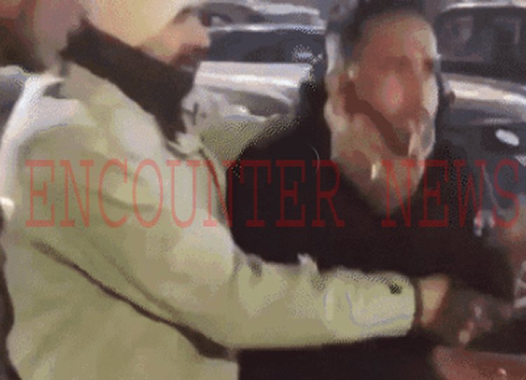सोढल रोड पर बुलेट पर पटाके बजाने पड़े युवक को मंहगे, पुलिस ने काबू कर की धुनाई, देखें वीडियो