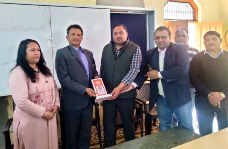 शिक्षा सफलता की कुंजी है: राम मूर्ति लठ