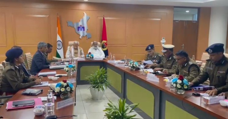 सीएम ने वरिष्ठ पुलिस अधिकारियों के साथ की कानून व्यवस्था की समीक्षा, देखें वीडियो