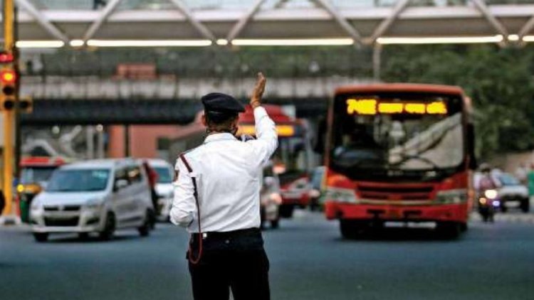 Traffic Police नहीं रोकेगी आपकी कार! सरकार ने जारी किया नया नियम