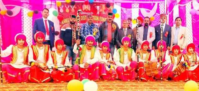 थाना कलां तथा क्यारियां स्कूल में वार्षिक वितरण समारोह, स्कूली बच्चों ने रंगारंग कार्यक्रम प्रस्तुत किए