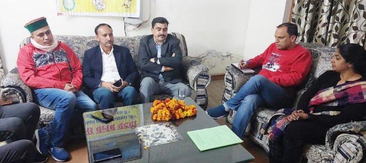 बददी में राजीव गांधी डे बोर्डिंग स्कूल के लिए किया भूमि का चयन