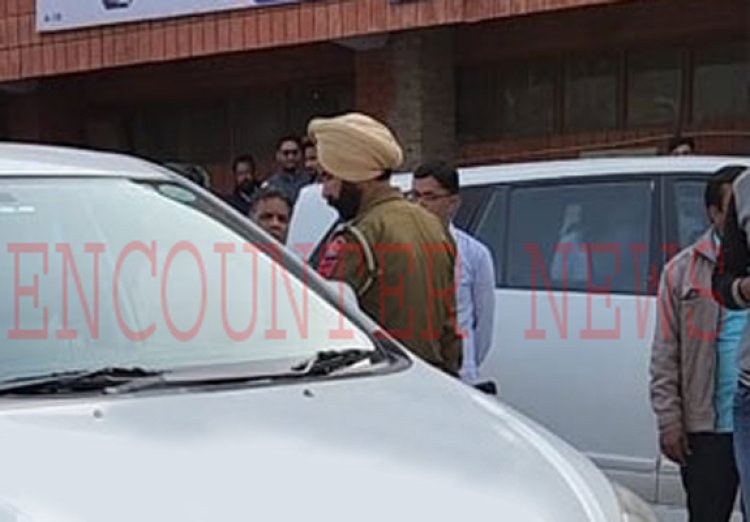पंजाबः SDM दफ्तर में रिश्वत लेते क्लर्क गिरफ्तार