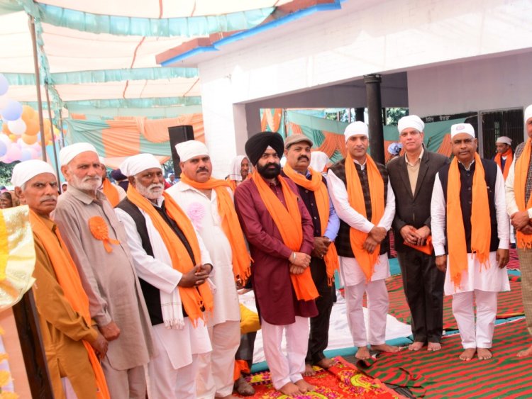 ਸ੍ਰੀ ਗੁਰੂ ਰਵਿਦਾਸ ਮਹਾਰਾਜ ਜੀ ਦਾ ਪ੍ਕਾਸ਼ ਦਿਹਾੜਾ ਬਡ਼ੀ ਸ਼ਰਦਾ ਭਾਵਨਾ ਨਾਲ ਮਨਾਇਆ