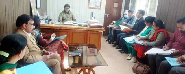 जिला के सभी शैक्षणिक संस्थानों में धूम्रपान निषेध के बोर्ड लगाना करें सुनिश्चित- एडीसी