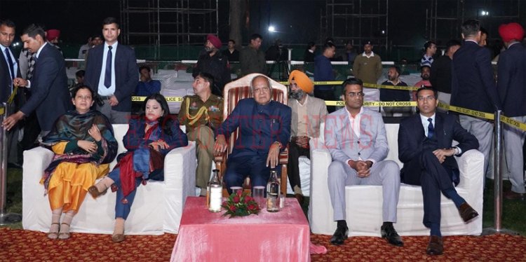 चंडीगढ़ः Rose Festival में पहुंचे राज्यपाल बनवारी लाल पुरोहित