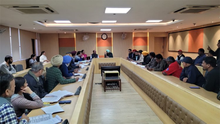 बड़ी राहतः डेली वेज वर्करों को भी मिलेगी साल में 12 अतिरिक्त छुट्टी
