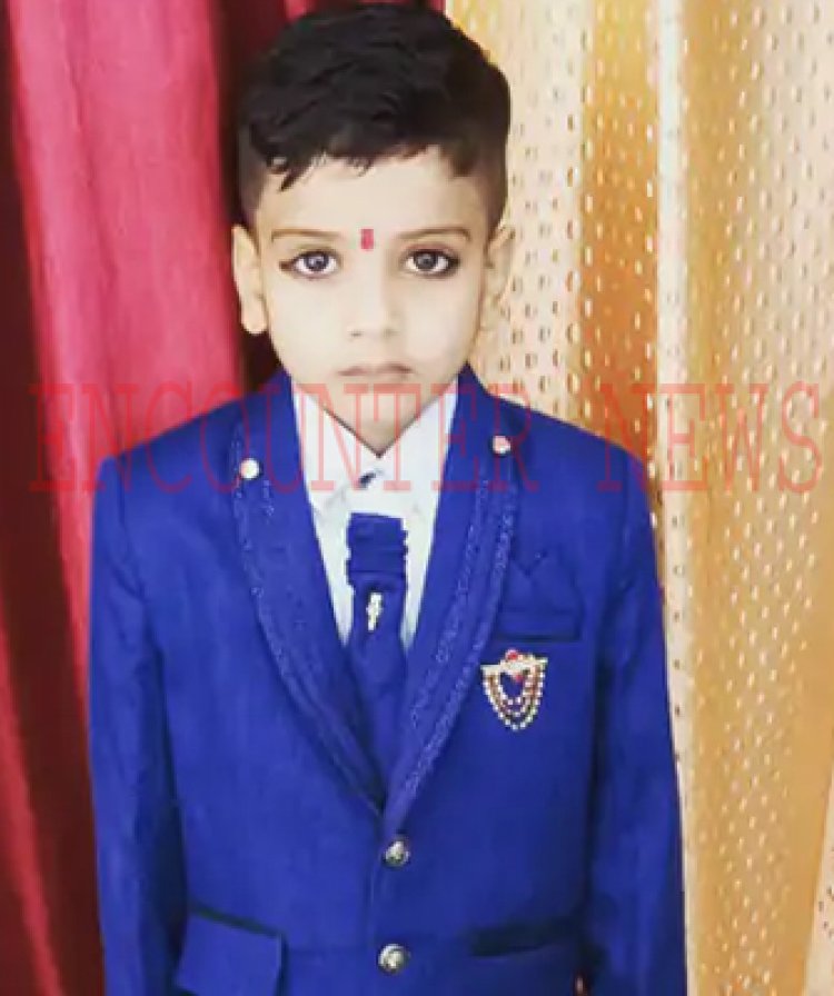 आवारा कुत्तों ने 6 वर्षीय बच्चे को उतारा मौत के घाट, 3 बहनों का था इकलौता भाई