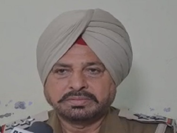 पंजाब: सिद्धू की हार पर लड्डू बांटने वाले कॉन्स्टेबल ने की आत्महत्या