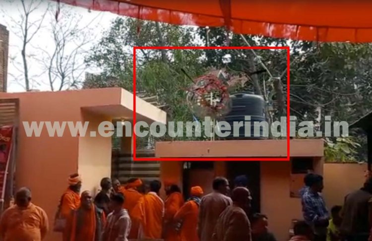 संत जगतगुरु पंचानंद गिरी महाराज की समाधि के दौरान चली गोली, संगत में दहशत का माहौल, देखें वीडियो