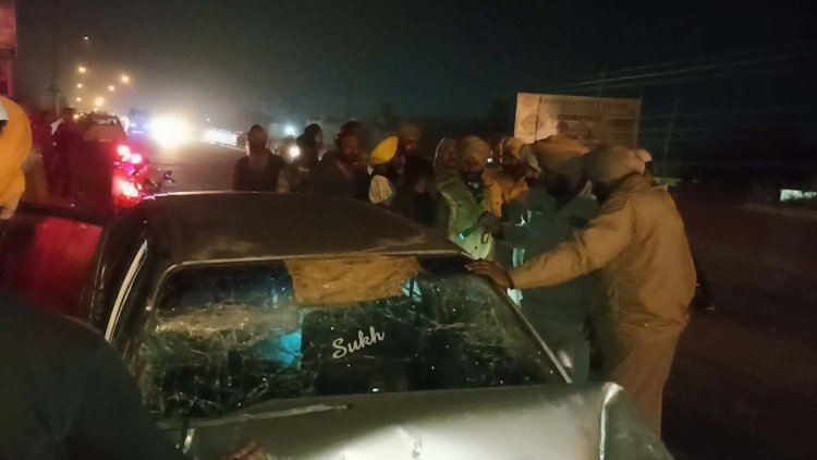 पंजाबः 2 कारें और बस की भयानक टक्कर, 3 घायल, देखें वीडियो