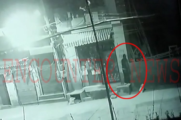 जालंधरः दिन दिहाड़े दुकान के ताले तोड़कर कैश ले चोर हुआ फरार, देखें CCTV